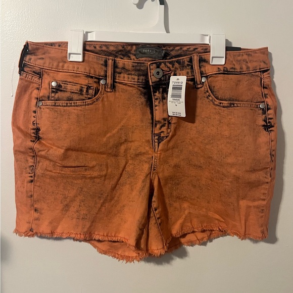 Torrid Feel The Fit Pink Cut Off Jean Shorts - Picture 1 of 4